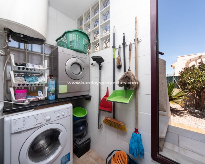 Wederverkoop - Vrijstaande Villa - Urb. La Marina