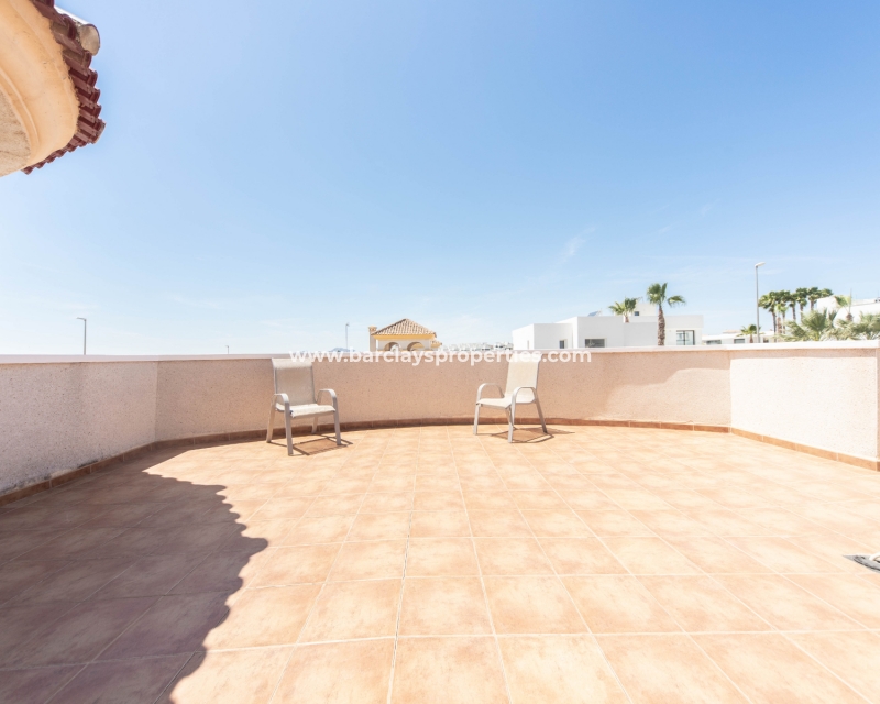 Wederverkoop - Vrijstaande Villa - Urb. La Marina