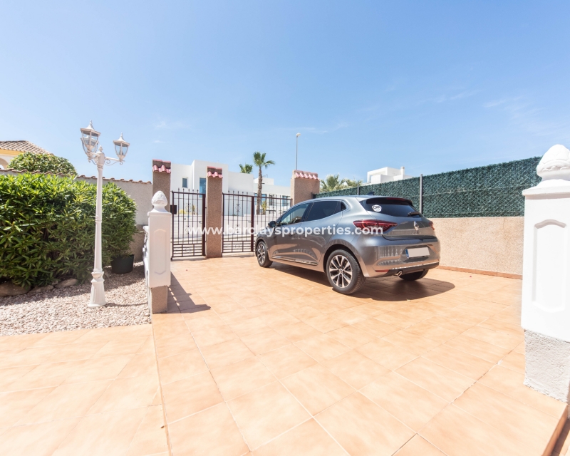 Wederverkoop - Vrijstaande Villa - Urb. La Marina