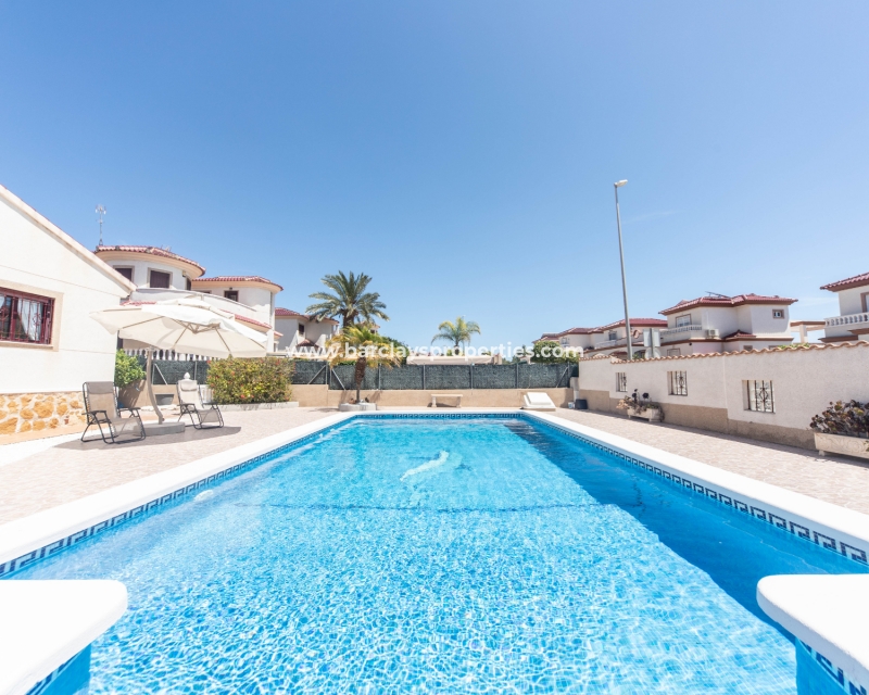 Wederverkoop - Vrijstaande Villa - Urb. La Marina