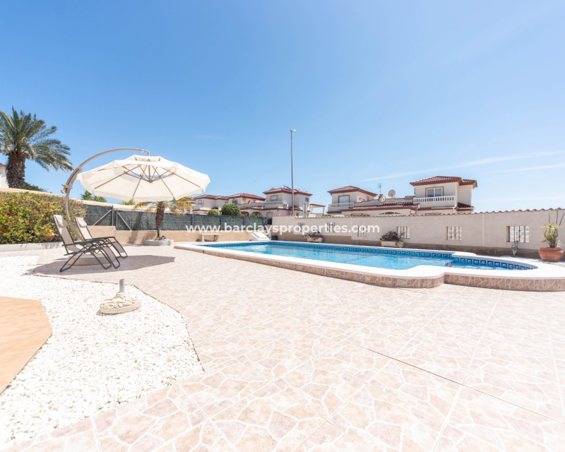 Wederverkoop - Vrijstaande Villa - Urb. La Marina