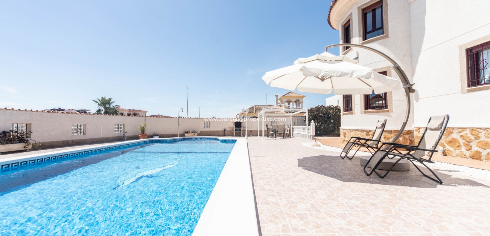 Wederverkoop - Vrijstaande Villa - Urb. La Marina