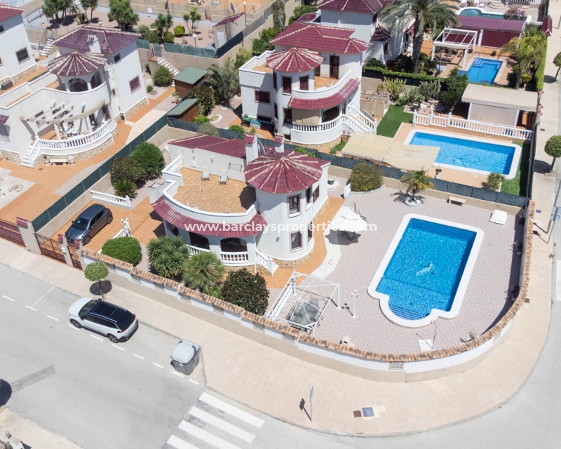 Wederverkoop - Vrijstaande Villa - Urb. La Marina