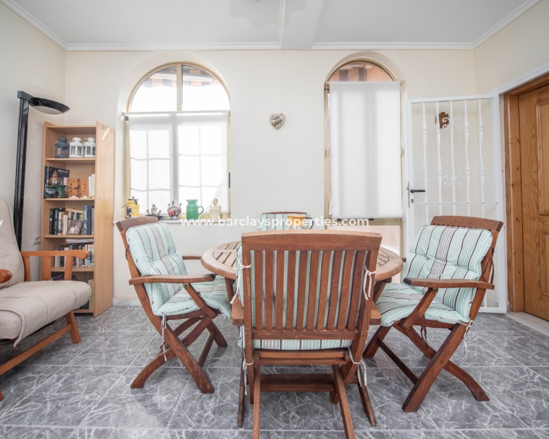 Wederverkoop - Vrijstaande Villa - Urb. La Marina