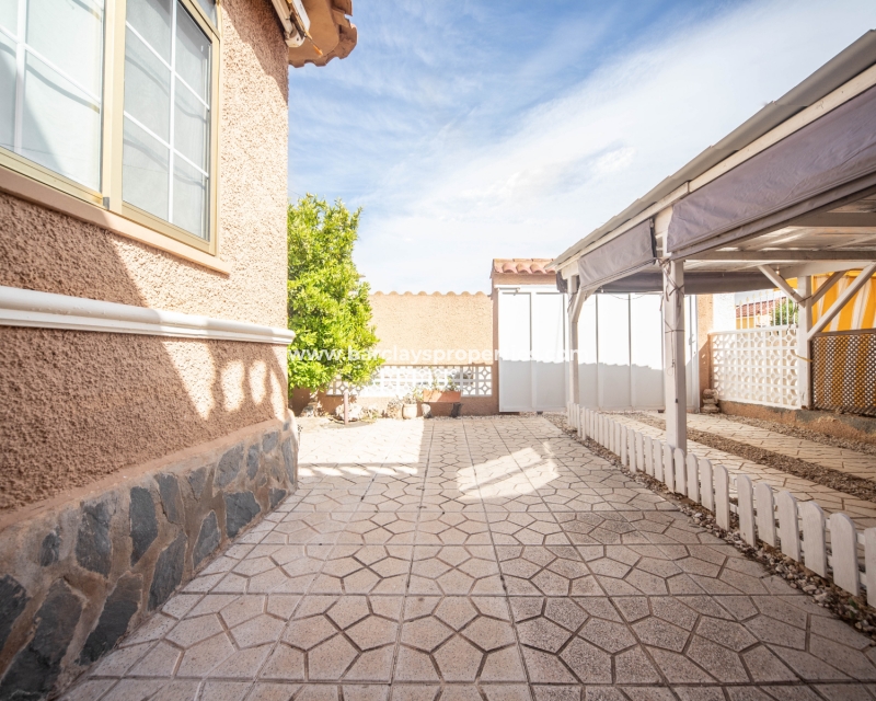 Wederverkoop - Vrijstaande Villa - Urb. La Marina