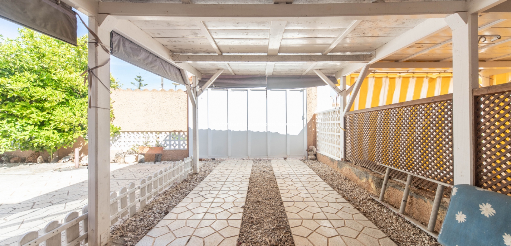 Wederverkoop - Vrijstaande Villa - Urb. La Marina