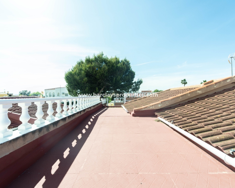 Wederverkoop - Vrijstaande Villa - Urb. La Marina