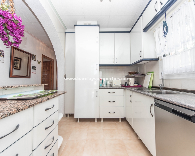 Wederverkoop - Vrijstaande Villa - Urb. La Marina