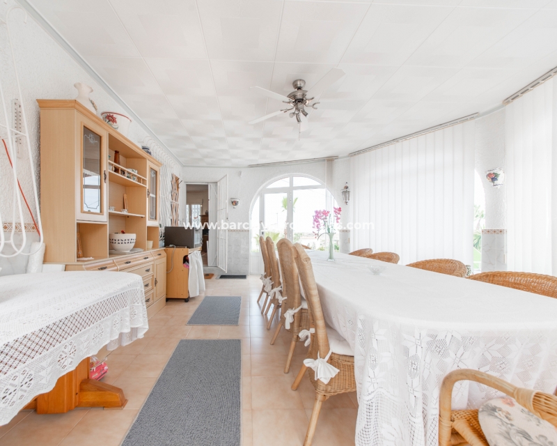 Wederverkoop - Vrijstaande Villa - Urb. La Marina