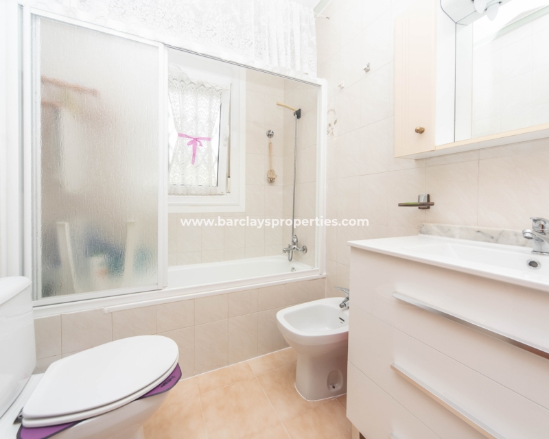 Wederverkoop - Vrijstaande Villa - Urb. La Marina