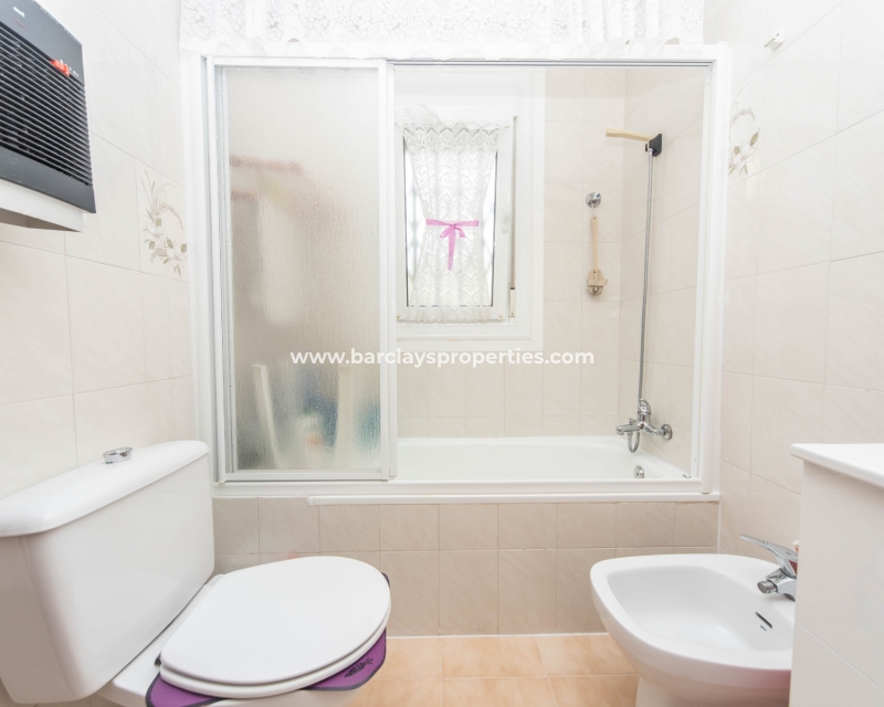 Wederverkoop - Vrijstaande Villa - Urb. La Marina