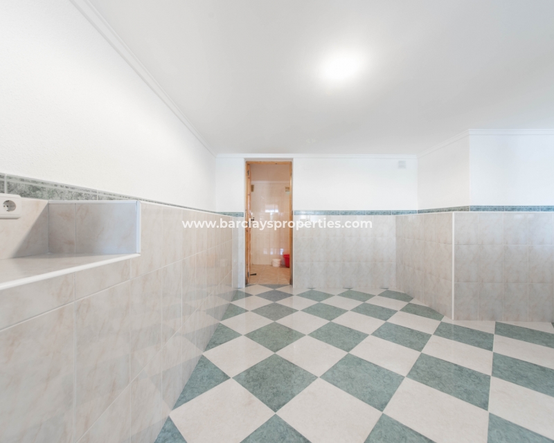 Wederverkoop - Vrijstaande Villa - Urb. La Marina