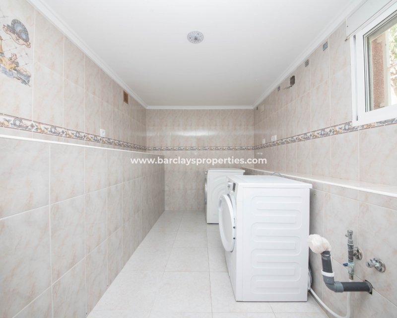 Wederverkoop - Vrijstaande Villa - Urb. La Marina