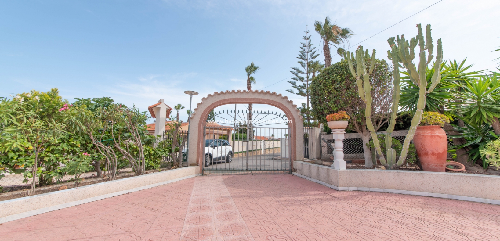 Wederverkoop - Vrijstaande Villa - Urb. La Marina