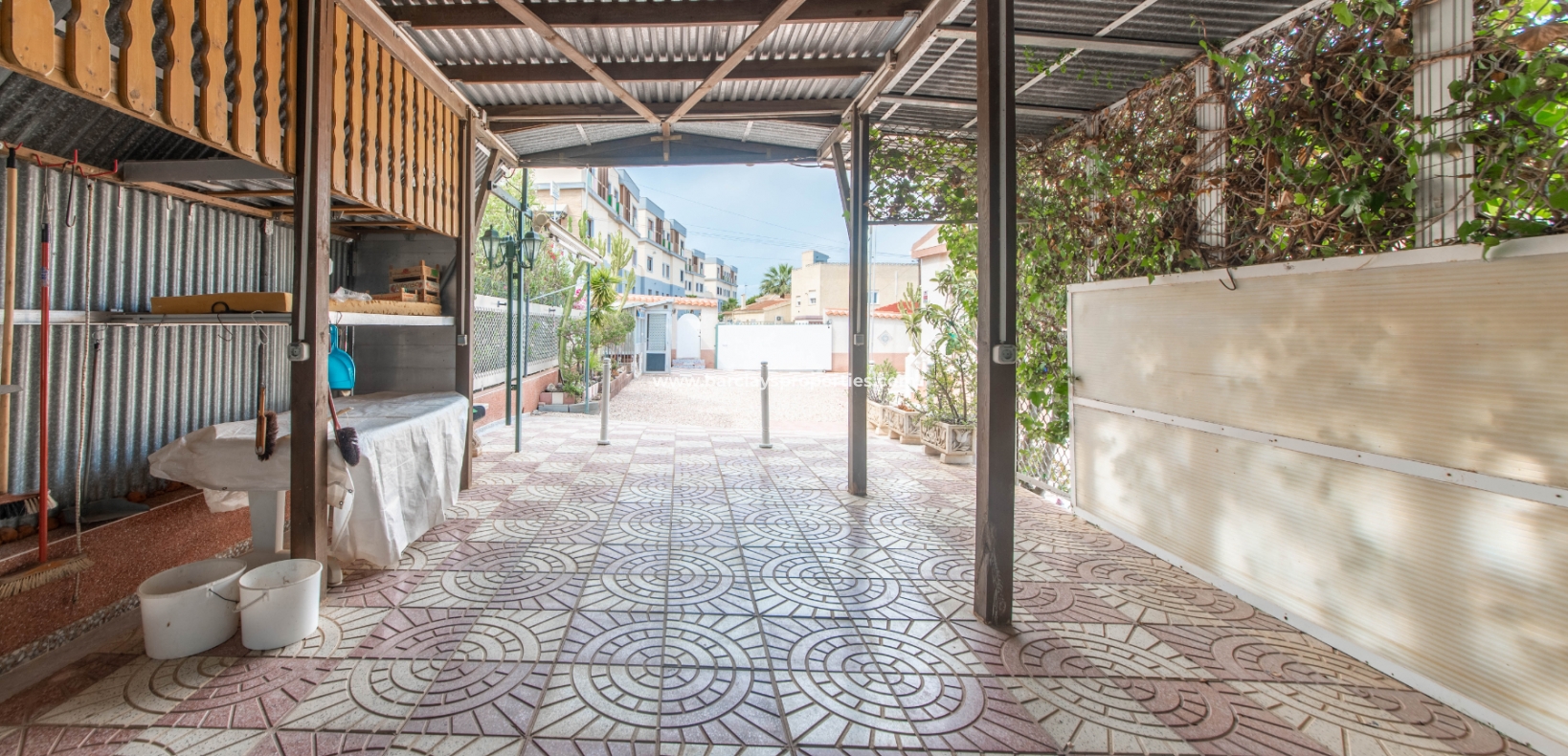 Wederverkoop - Vrijstaande Villa - Urb. La Marina