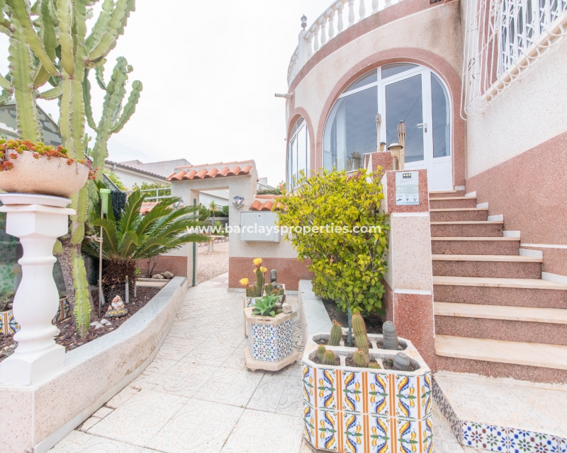 Wederverkoop - Vrijstaande Villa - Urb. La Marina