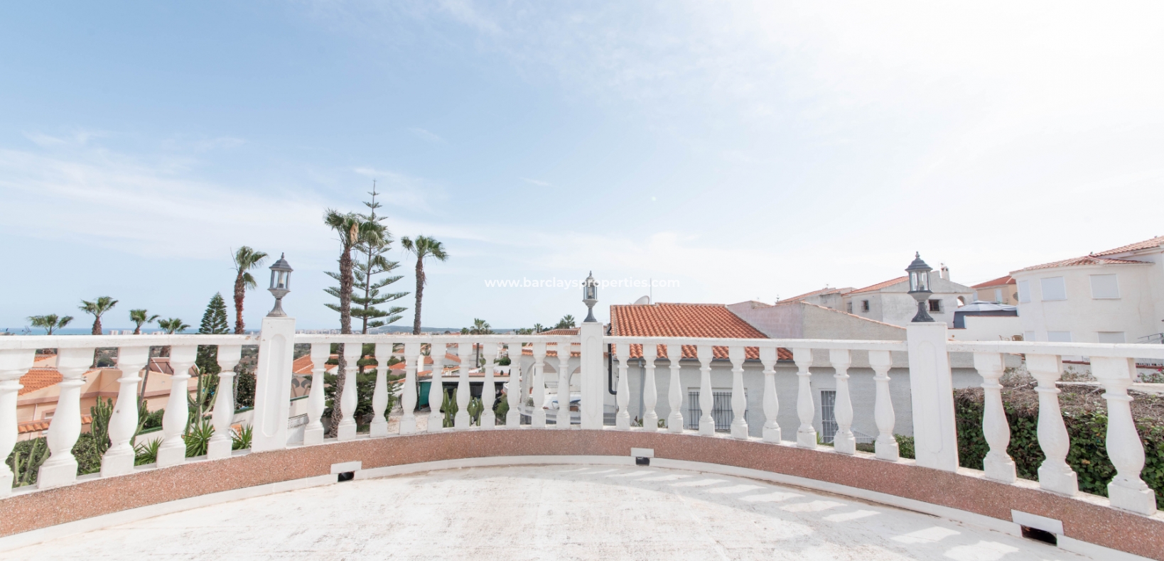 Wederverkoop - Vrijstaande Villa - Urb. La Marina