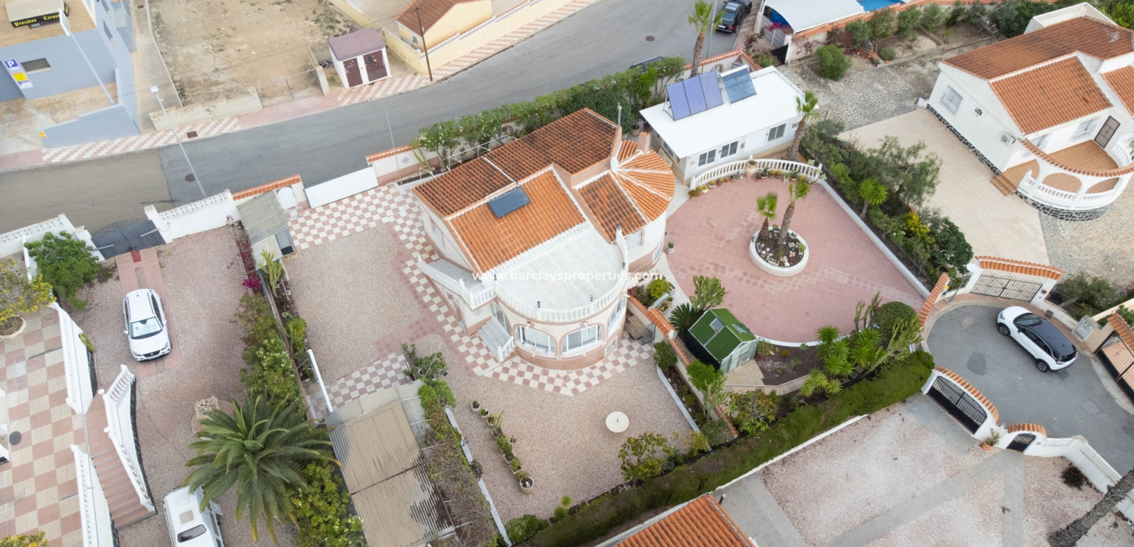 Wederverkoop - Vrijstaande Villa - Urb. La Marina