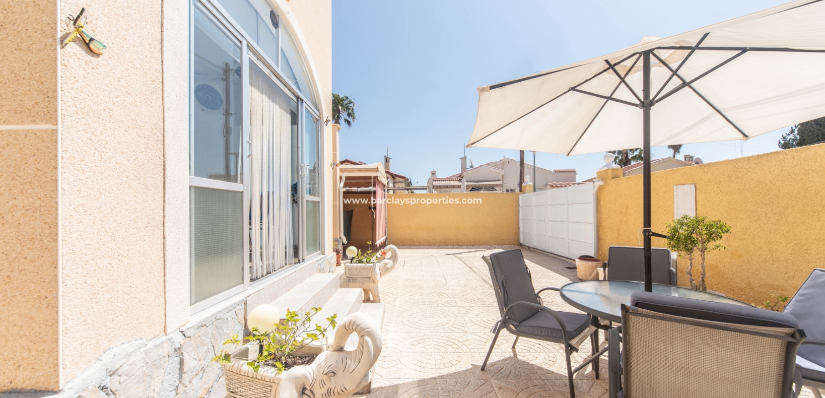 Wederverkoop - Vrijstaande Villa - Urb. La Marina