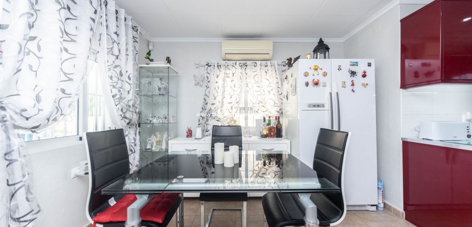 Wederverkoop - Vrijstaande Villa - Urb. La Marina