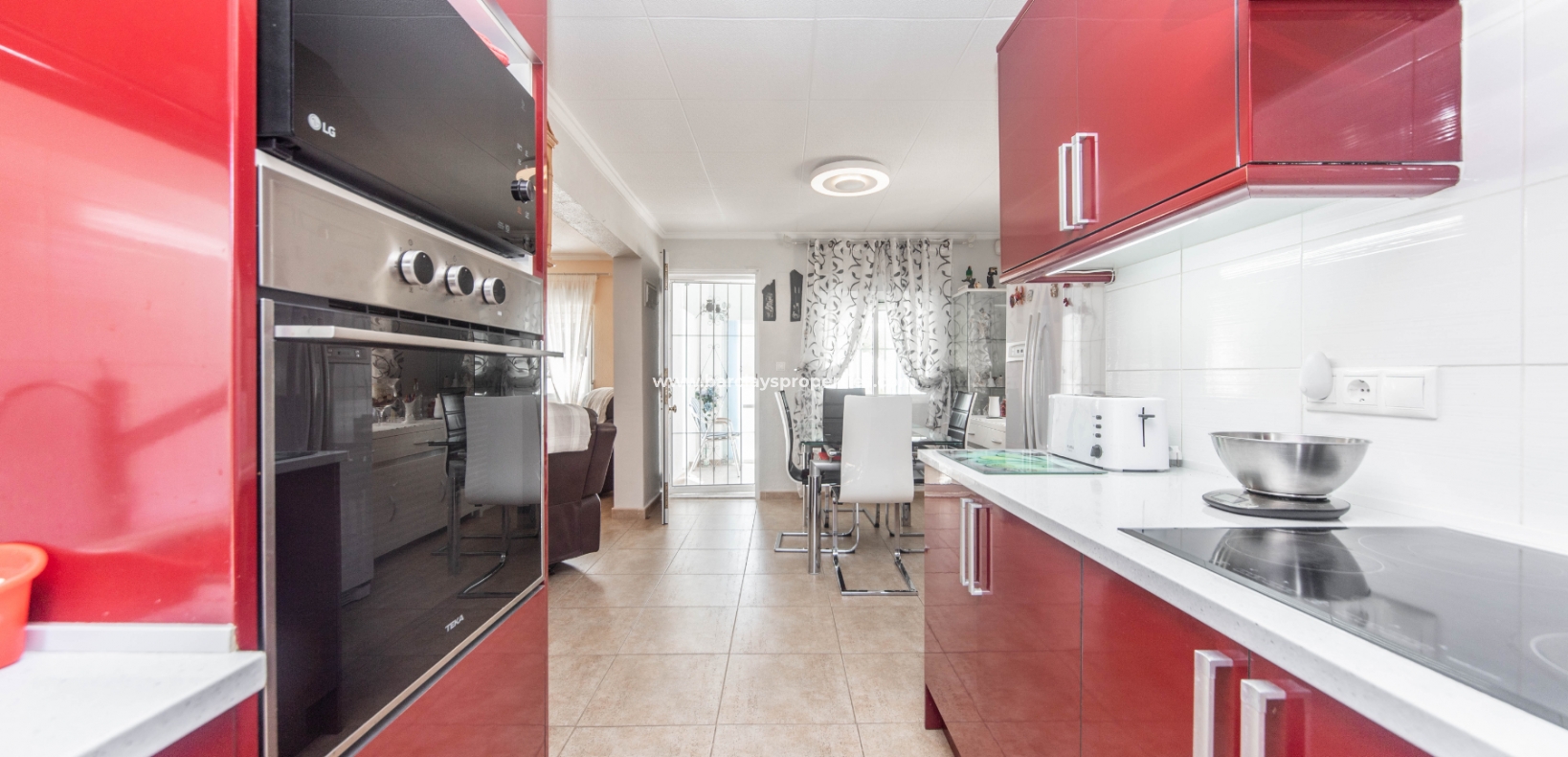 Wederverkoop - Vrijstaande Villa - Urb. La Marina