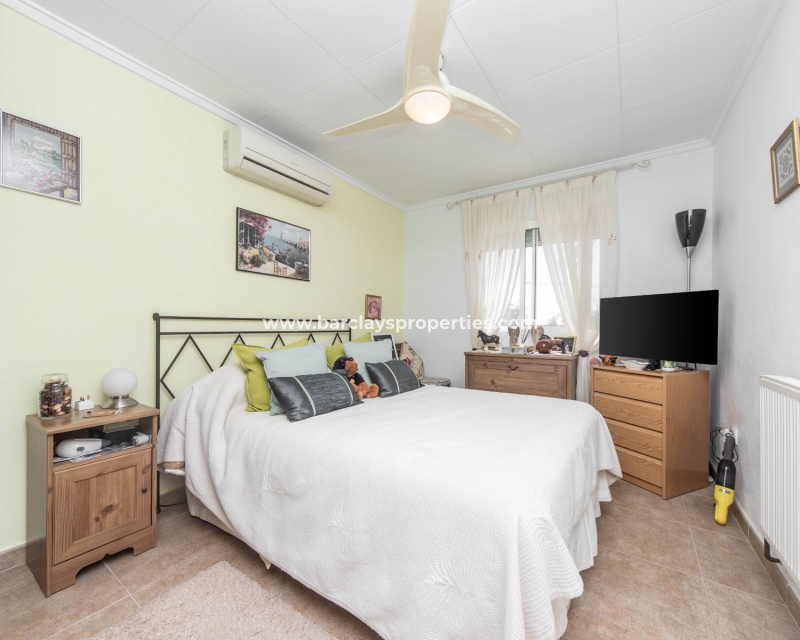 Wederverkoop - Vrijstaande Villa - Urb. La Marina