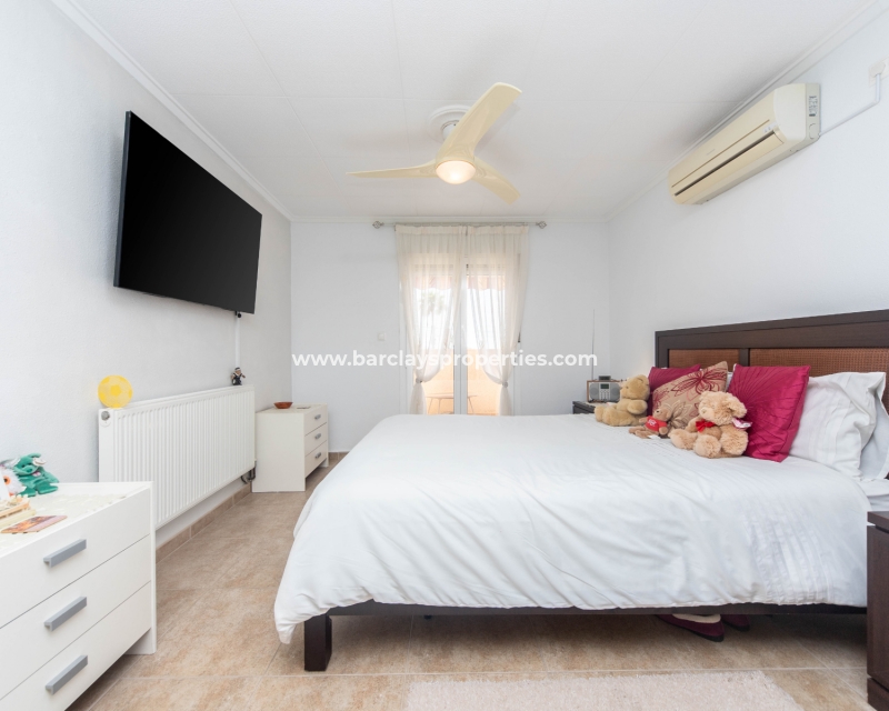 Wederverkoop - Vrijstaande Villa - Urb. La Marina