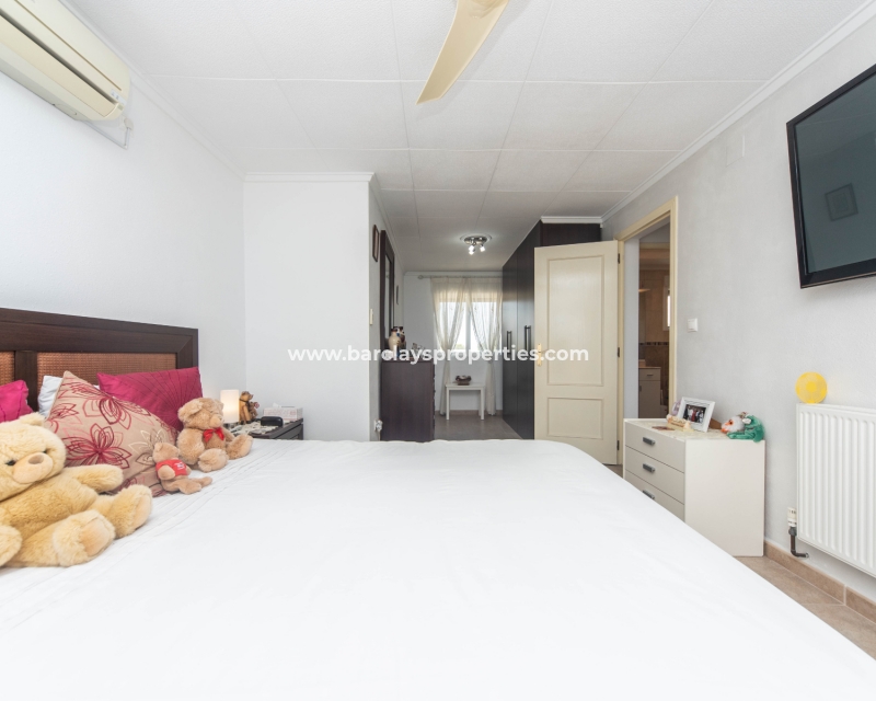 Wederverkoop - Vrijstaande Villa - Urb. La Marina