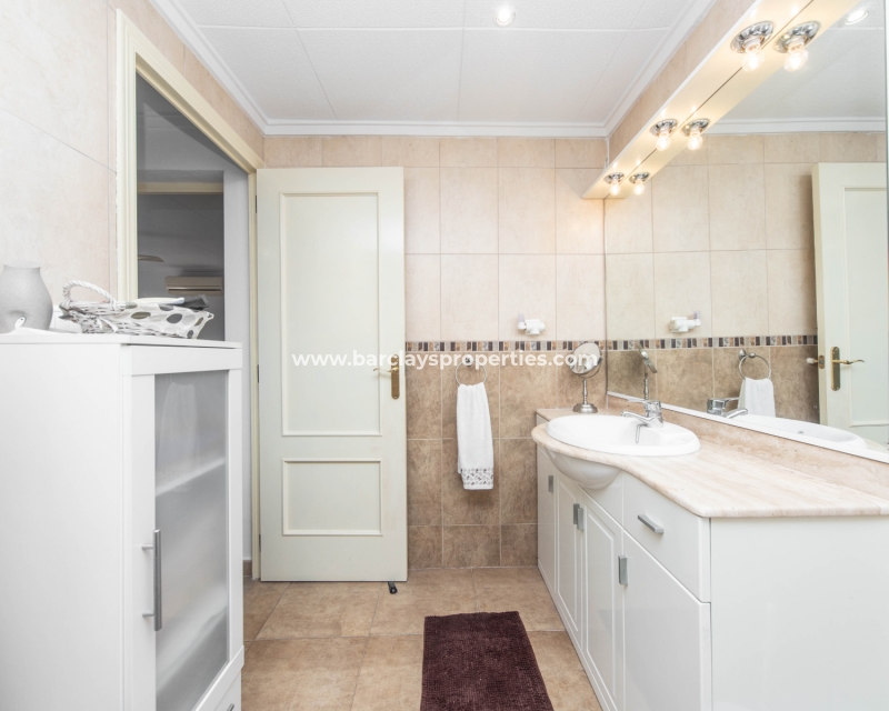 Wederverkoop - Vrijstaande Villa - Urb. La Marina