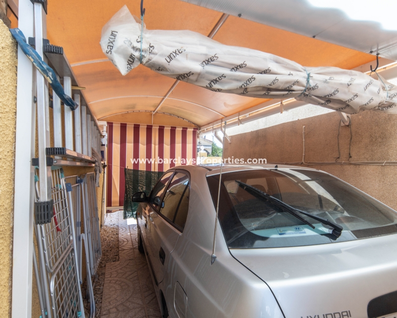 Wederverkoop - Vrijstaande Villa - Urb. La Marina