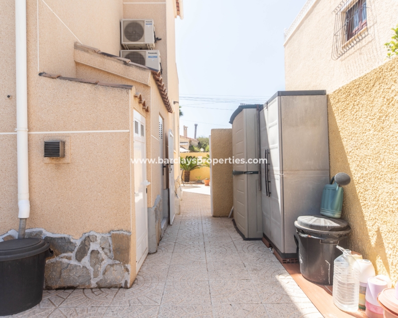 Wederverkoop - Vrijstaande Villa - Urb. La Marina