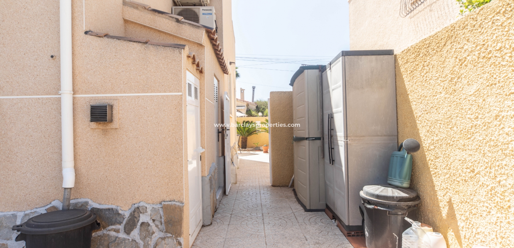 Wederverkoop - Vrijstaande Villa - Urb. La Marina