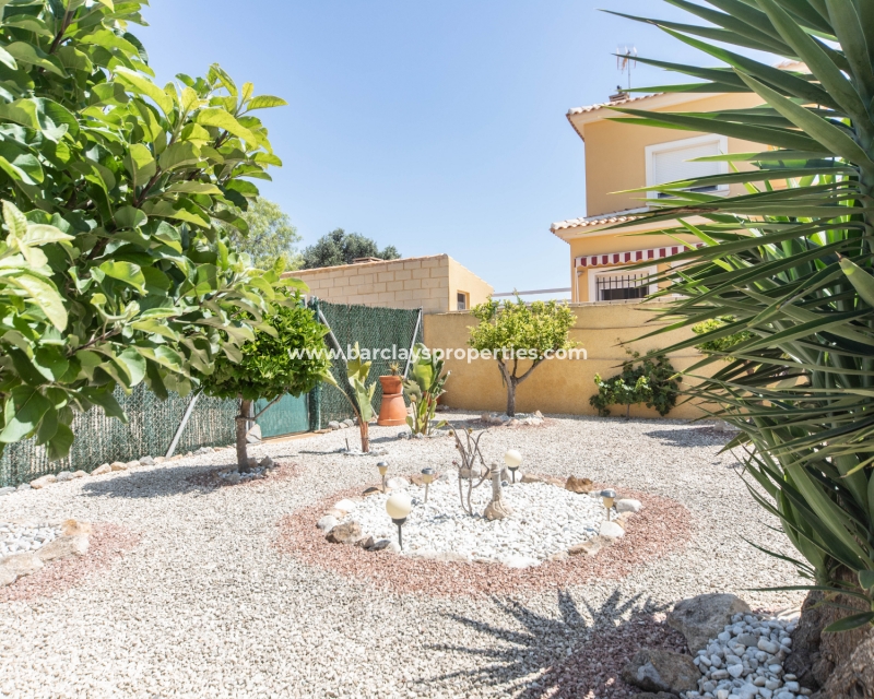 Wederverkoop - Vrijstaande Villa - Urb. La Marina