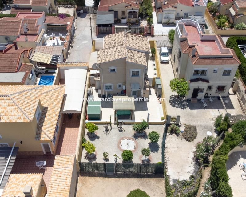 Wederverkoop - Vrijstaande Villa - Urb. La Marina