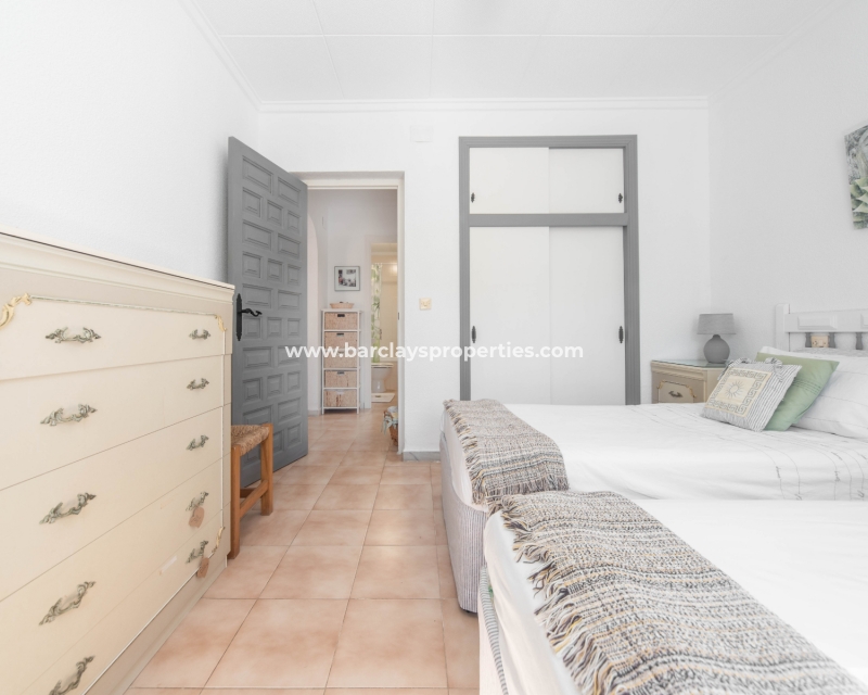 Wederverkoop - Vrijstaande Villa - Urb. La Marina