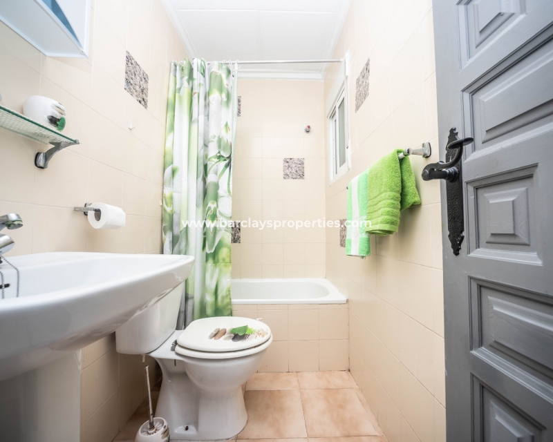 Wederverkoop - Vrijstaande Villa - Urb. La Marina