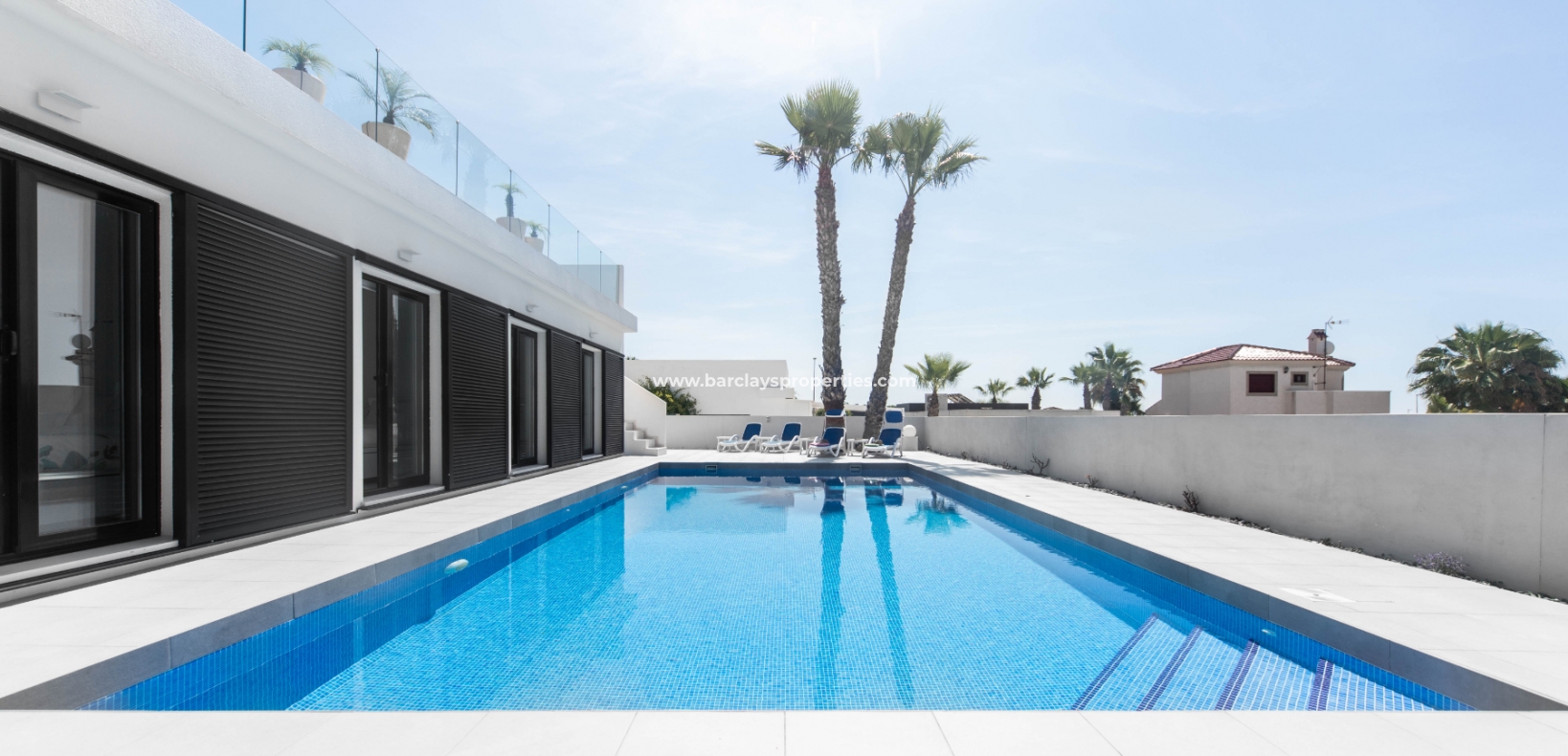 Wederverkoop - Vrijstaande Villa - Urb. La Marina