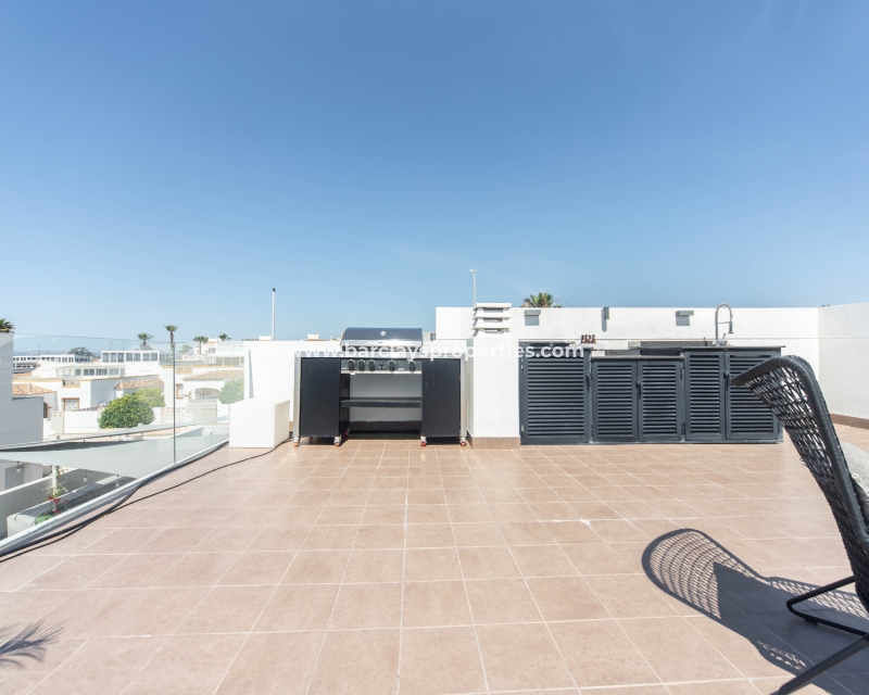 Wederverkoop - Vrijstaande Villa - Urb. La Marina