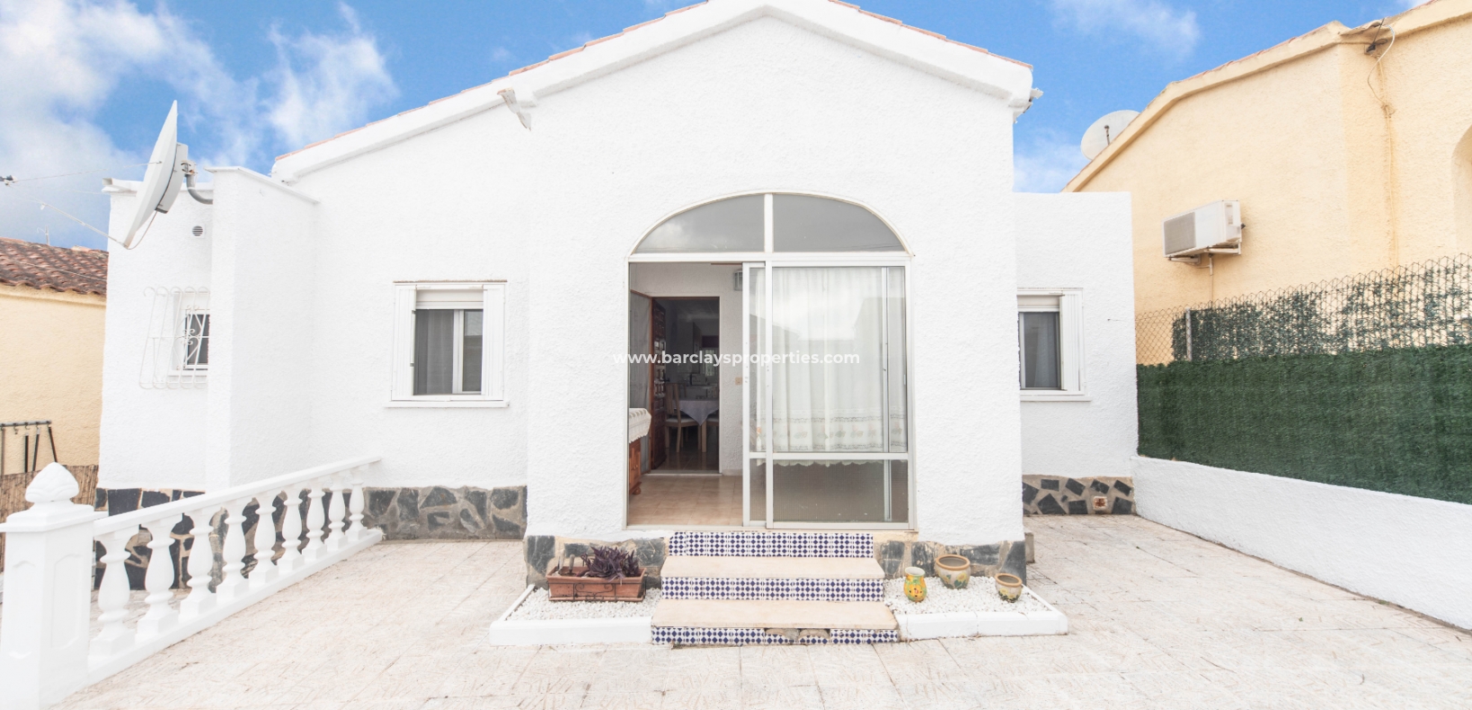 Wederverkoop - Vrijstaande Villa - Urb. La Marina