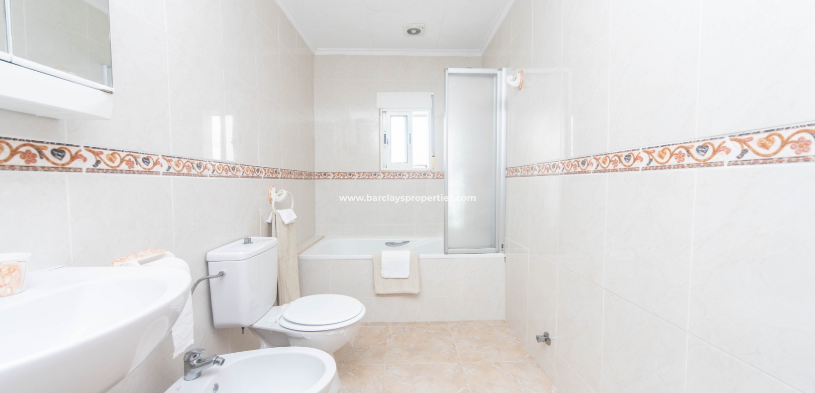 Wederverkoop - Vrijstaande Villa - Urb. La Marina