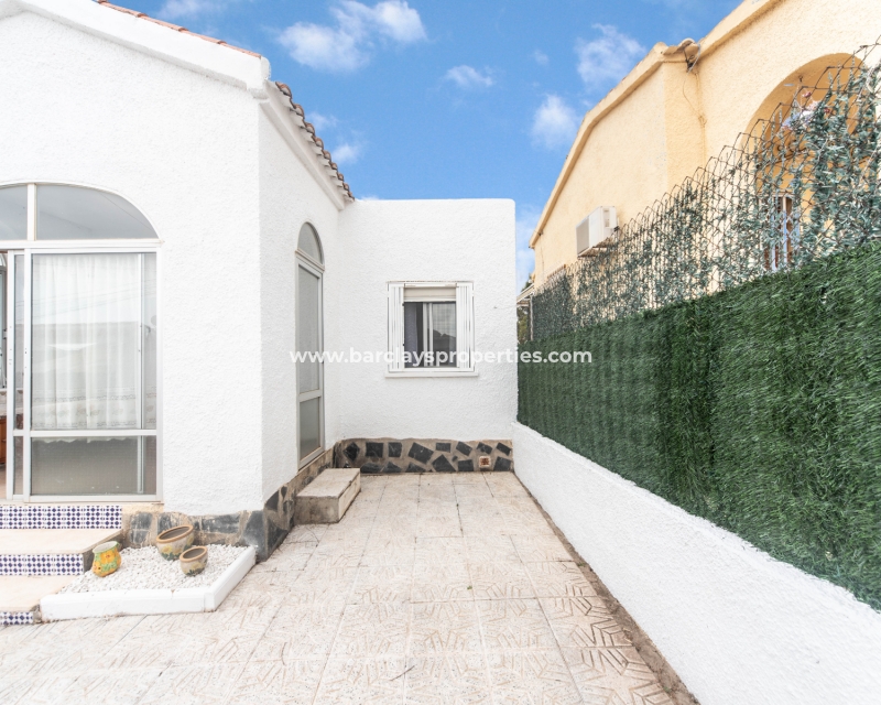 Wederverkoop - Vrijstaande Villa - Urb. La Marina