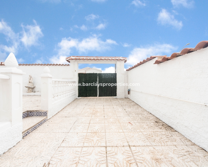 Wederverkoop - Vrijstaande Villa - Urb. La Marina