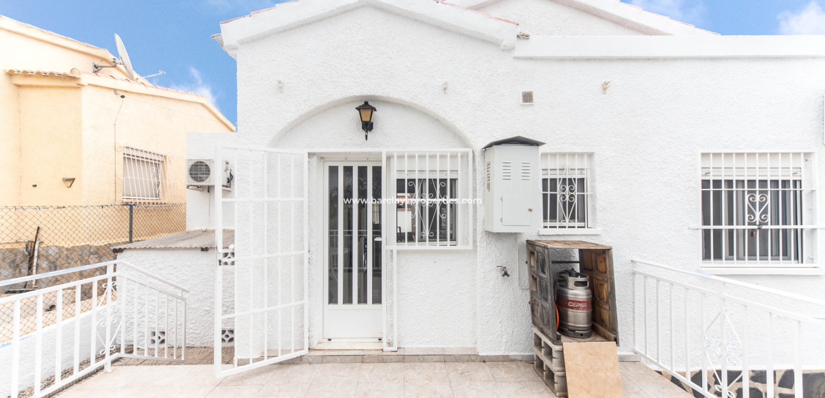 Wederverkoop - Vrijstaande Villa - Urb. La Marina