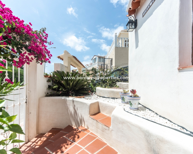 Wederverkoop - Vrijstaande Villa - Urb. La Marina