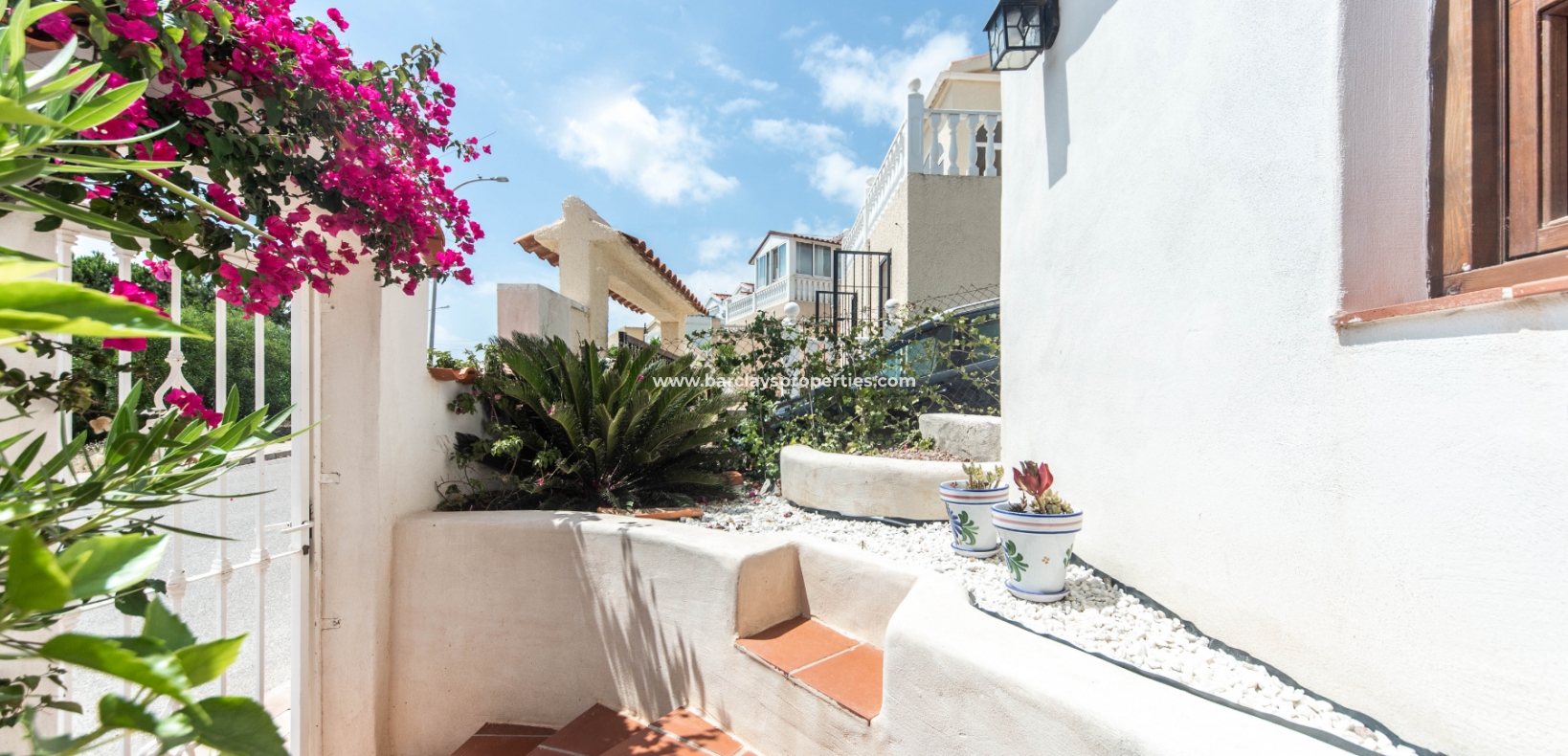 Wederverkoop - Vrijstaande Villa - Urb. La Marina