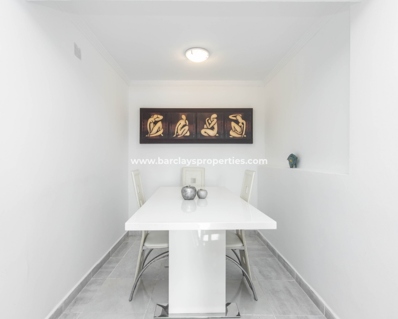 Wederverkoop - Vrijstaande Villa - Urb. La Marina