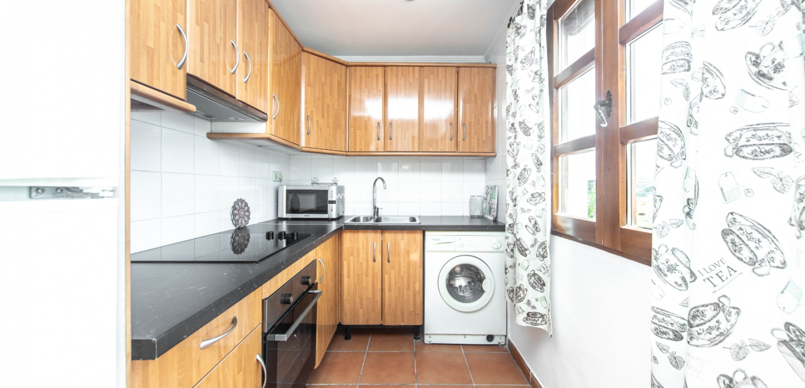 Wederverkoop - Vrijstaande Villa - Urb. La Marina