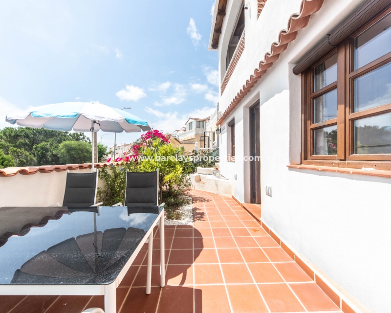 Wederverkoop - Vrijstaande Villa - Urb. La Marina