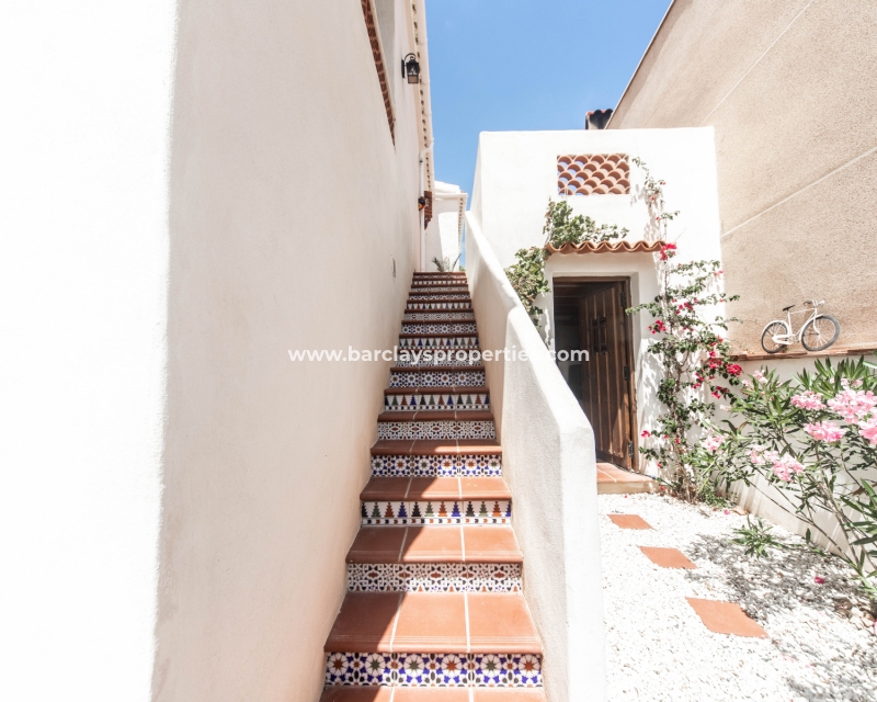 Wederverkoop - Vrijstaande Villa - Urb. La Marina