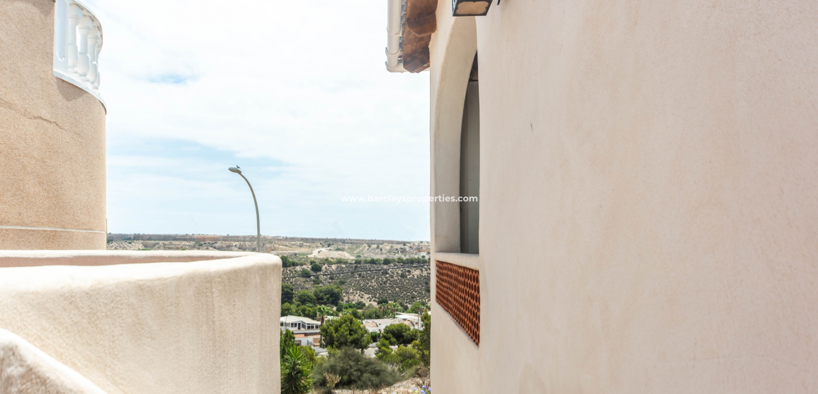 Wederverkoop - Vrijstaande Villa - Urb. La Marina